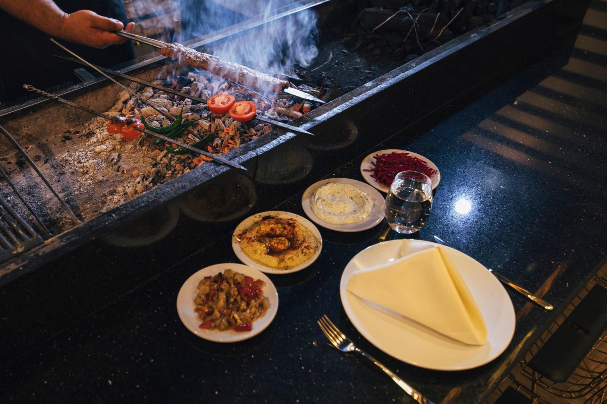 Royal Mersin Otel Екстериор снимка